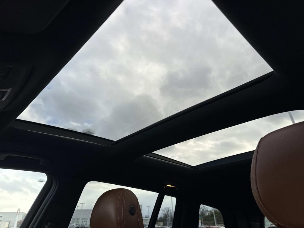 Used 2017 Mercedes-Benz GLS 450 4MATIC image 27