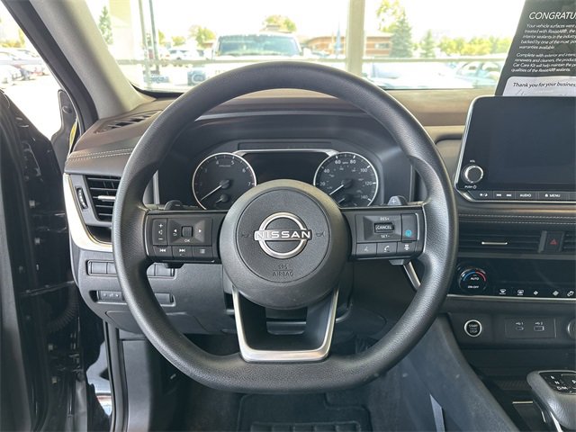 Used 2023 Nissan Rogue SV image 28