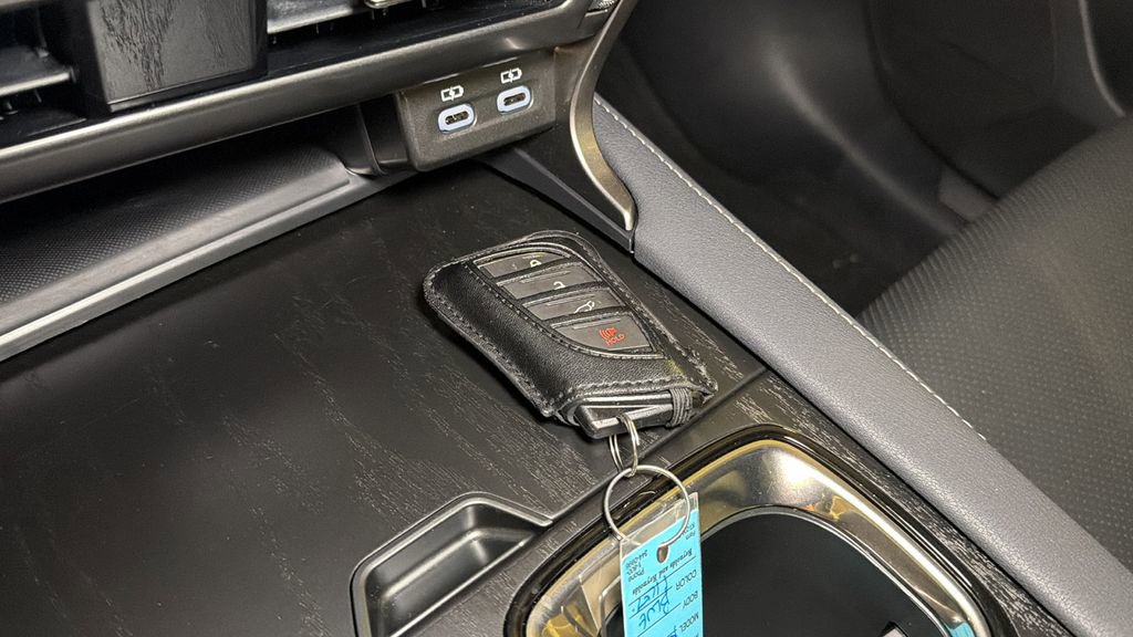 Used 2024 Lexus RX 350 Premium w/ Accessory Package (Z1) image 31