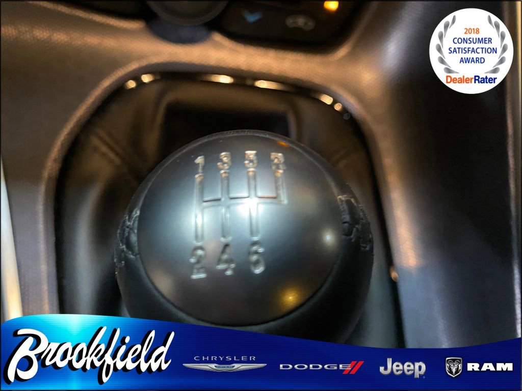 Used 2016 Dodge Challenger R/T Scat Pack w/ Leather Interior Group RWD image 26