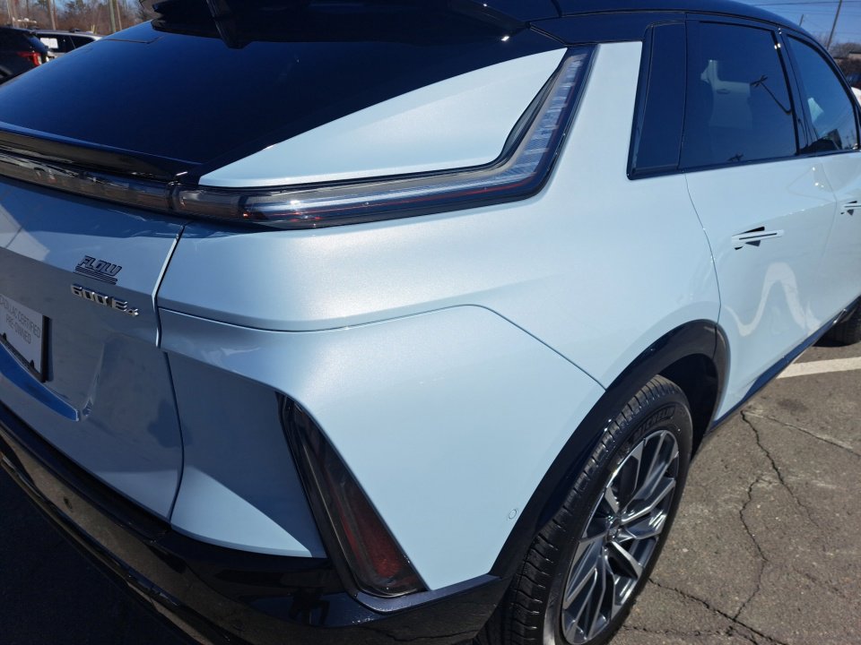 Certified 2025 Cadillac Lyriq Sport image 19