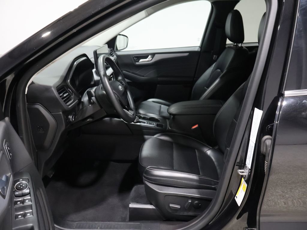 Used 2023 Ford Escape Platinum AWD/4WD image 9