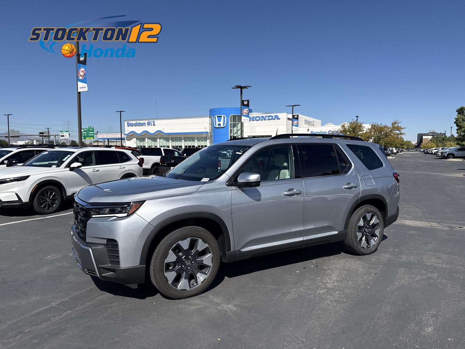 Certified 2026 Honda Pilot Touring image 1