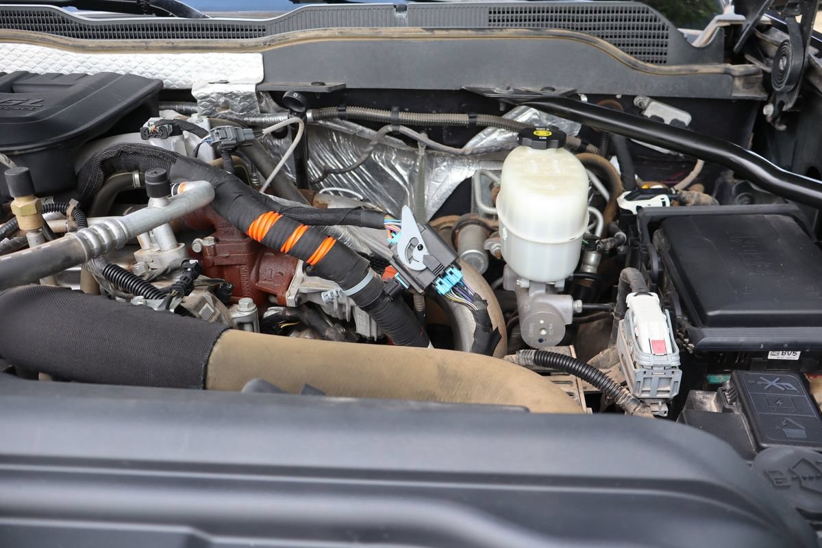 Used 2015 Chevrolet Silverado 2500 LTZ w/ Duramax Plus Package AWD/4WD image 40