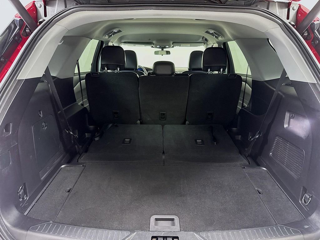 Used 2021 Ford Explorer XLT w/ Equipment Group 202A image 23