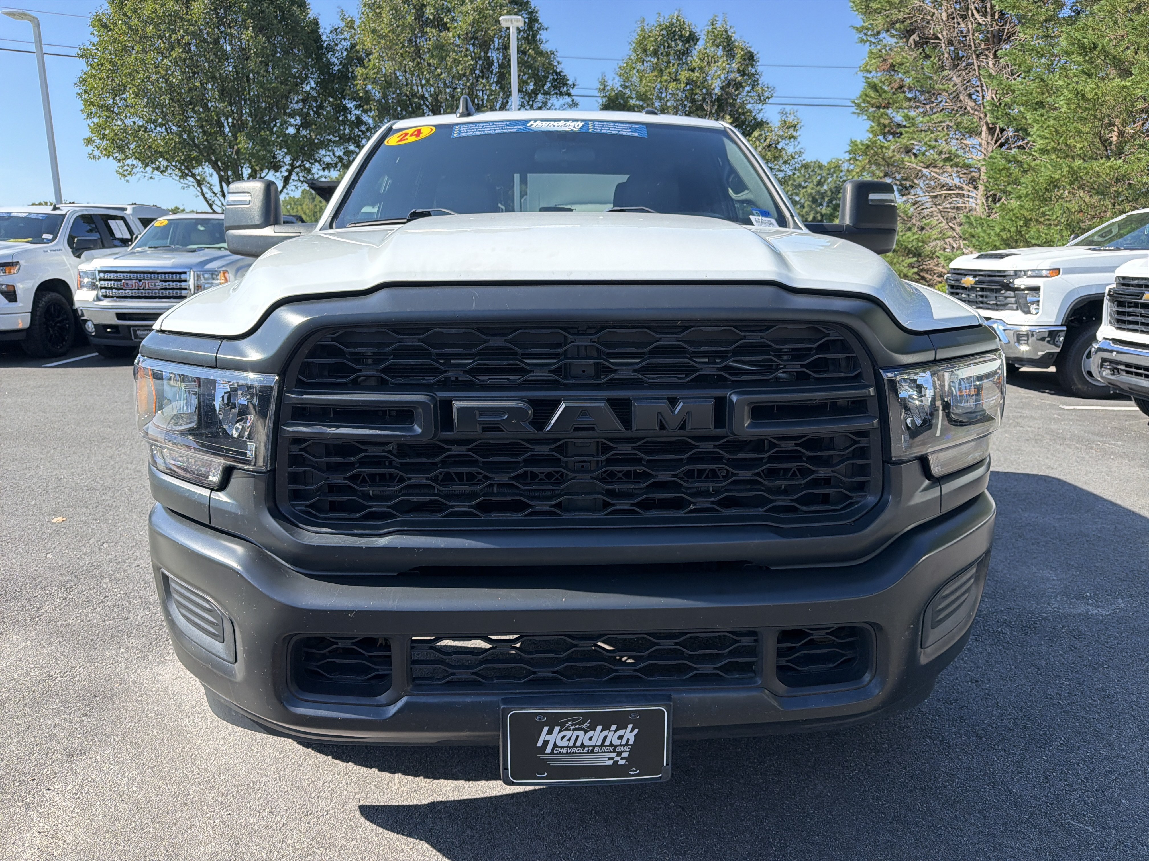 Used 2024 RAM 2500 Tradesman AWD/4WD image 3