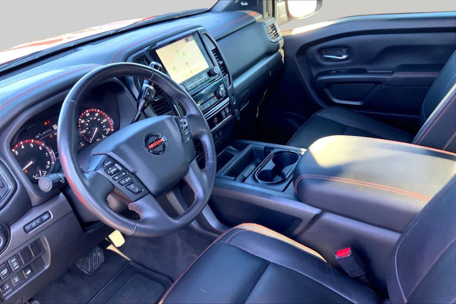 Used 2021 Nissan Titan PRO-4X w/ Pro-4x Convenience Package AWD/4WD image 18