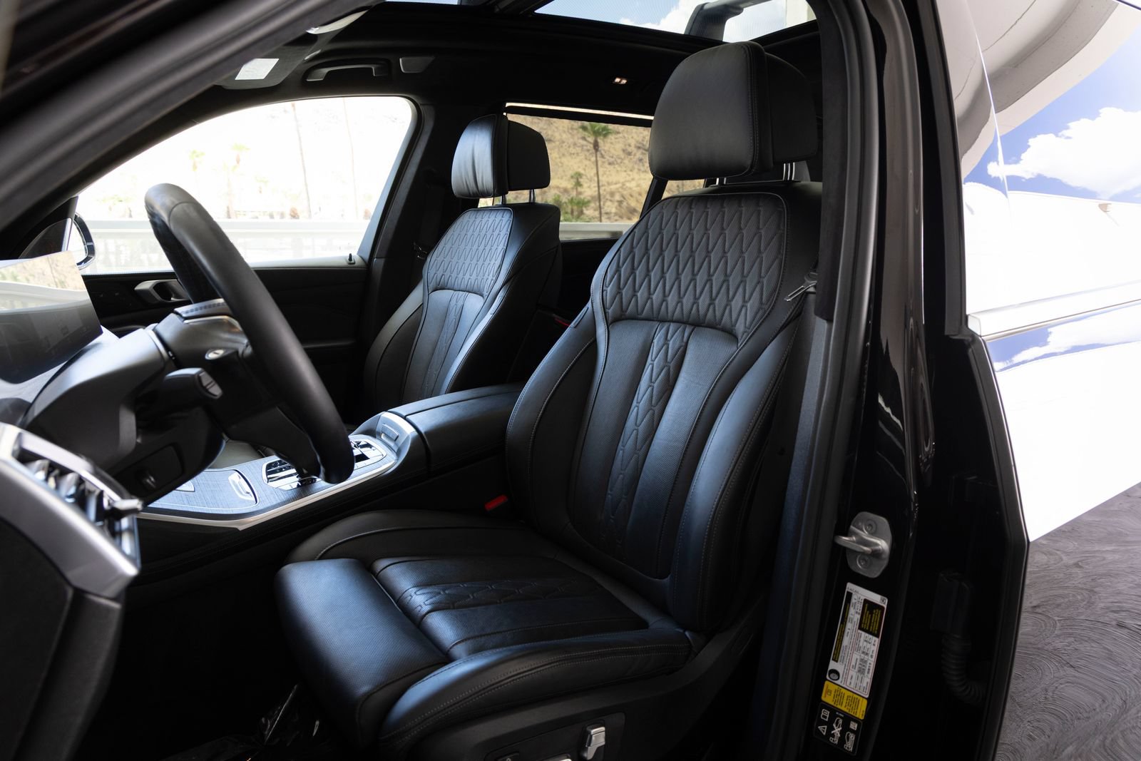 Used 2023 BMW ALPINA XB7 AWD/4WD image 26