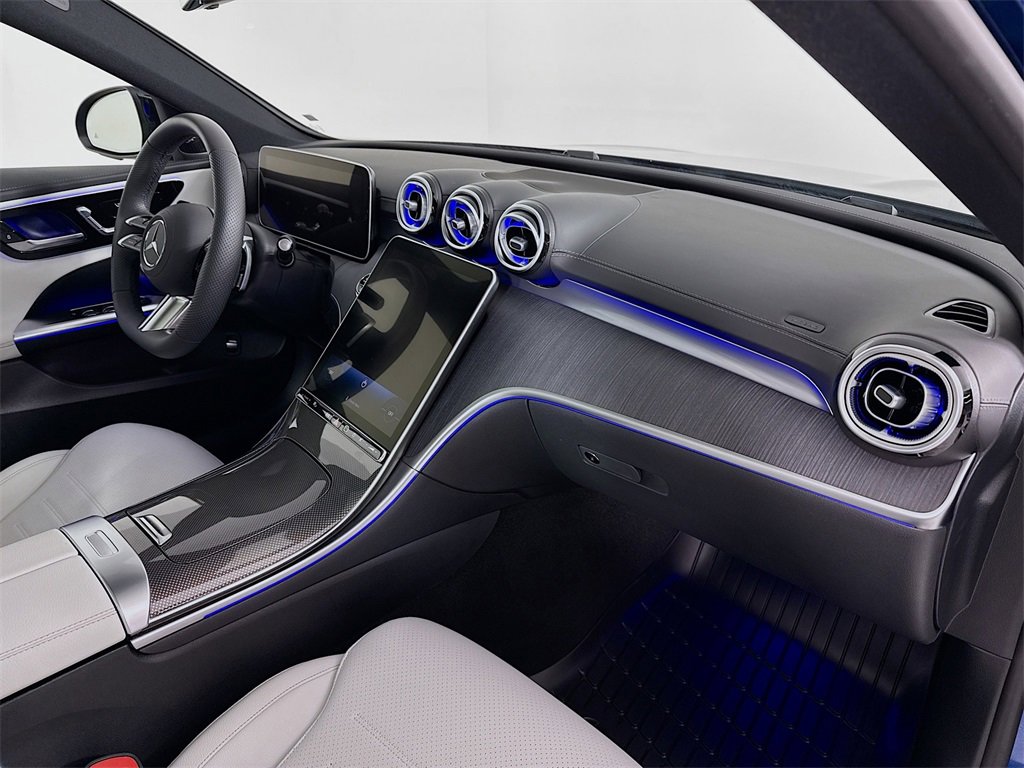 Used 2025 Mercedes-Benz C 300 4MATIC Sedan image 30