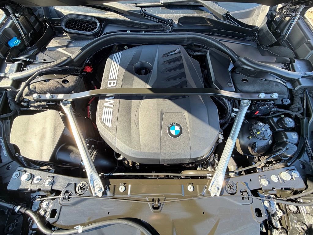 Used 2025 BMW 740i xDrive image 17