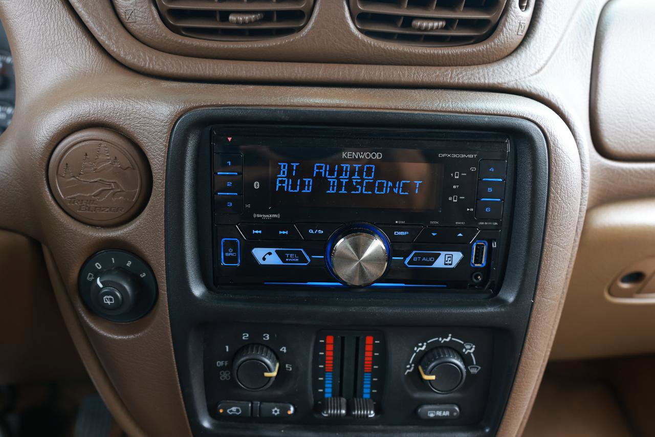 Used 2003 Chevrolet TrailBlazer LT image 34