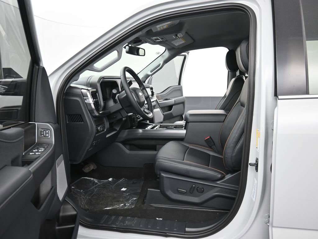 New 2026 Ford F250 Lariat w/ Chrome Package image 3