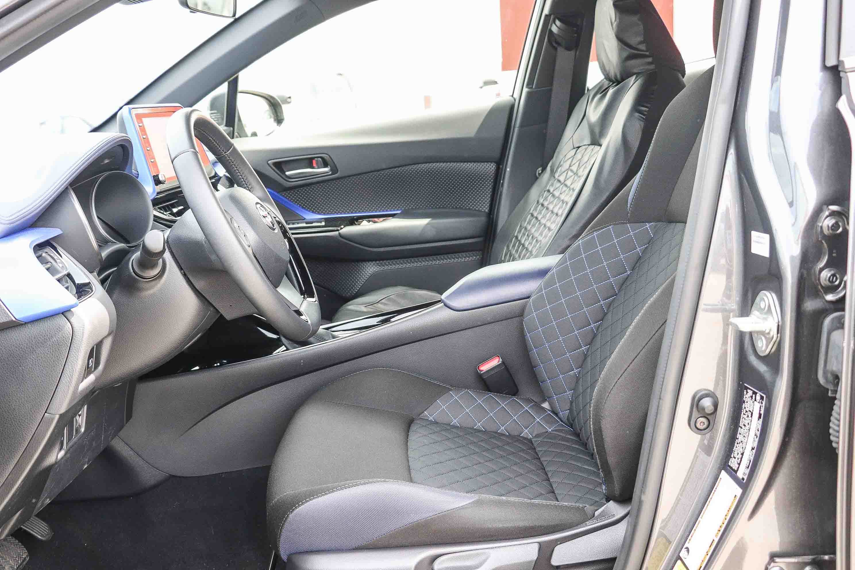 Certified 2021 Toyota C-HR XLE image 16