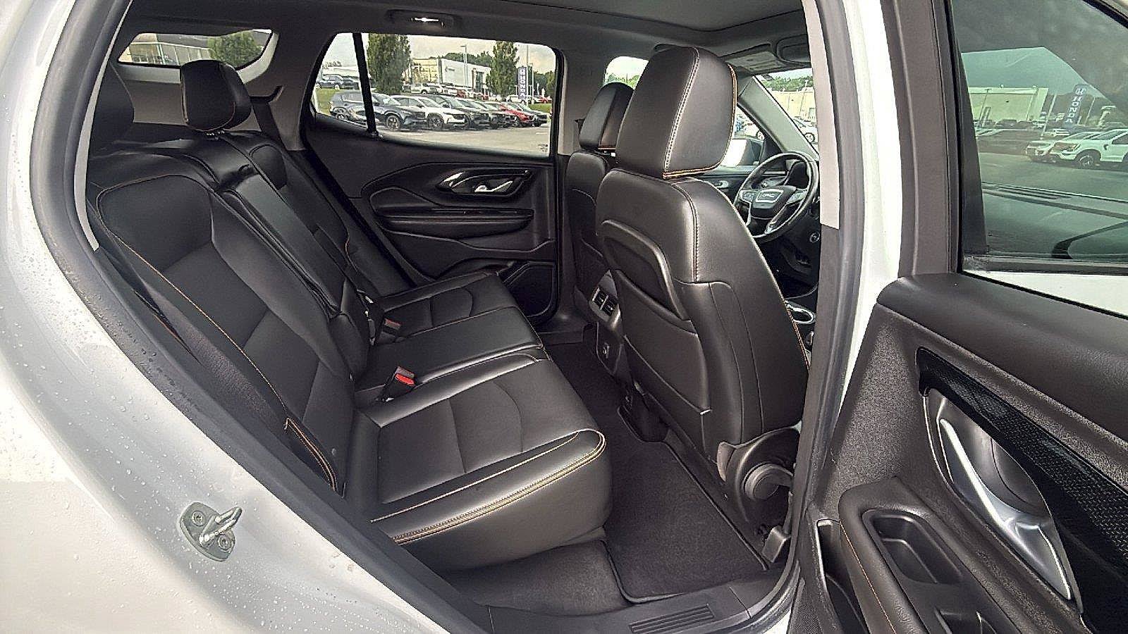 Used 2022 GMC Terrain AT4 AWD/4WD image 19