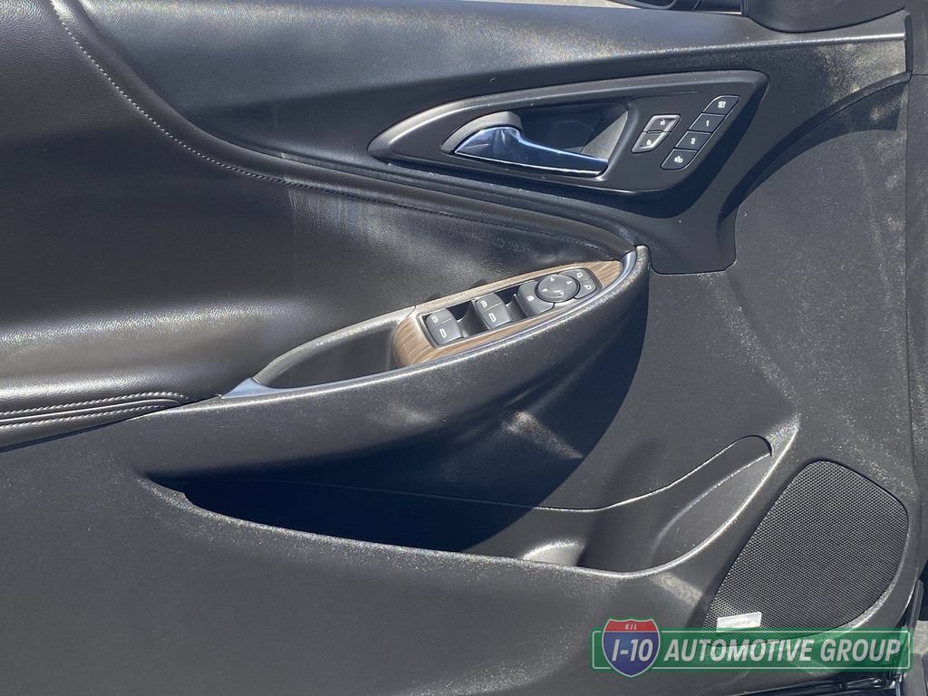 Used 2017 Chevrolet Malibu Premier w/ Driver Confidence Package FWD image 23