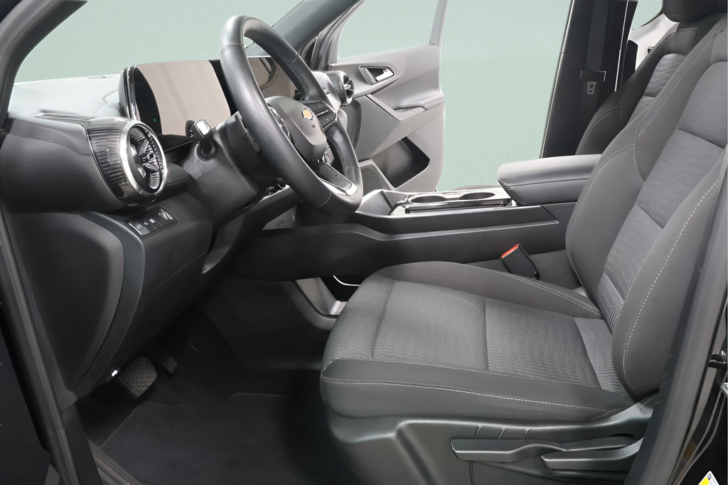 Used 2025 Chevrolet Equinox LT FWD image 21
