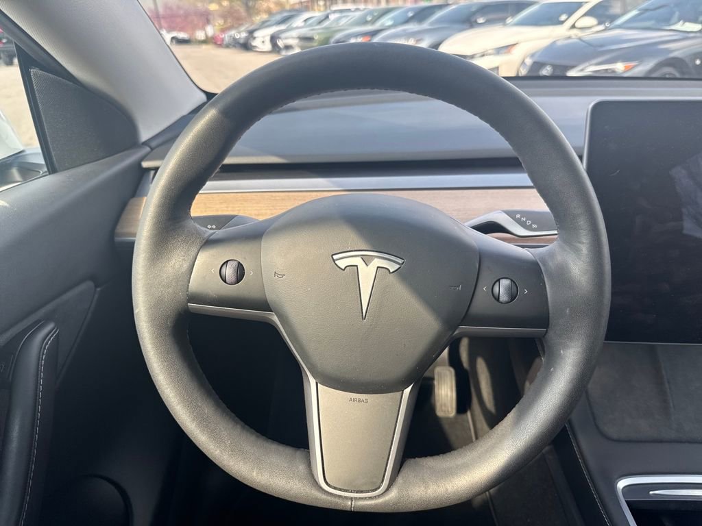 Used 2021 Tesla Model Y Long Range image 23