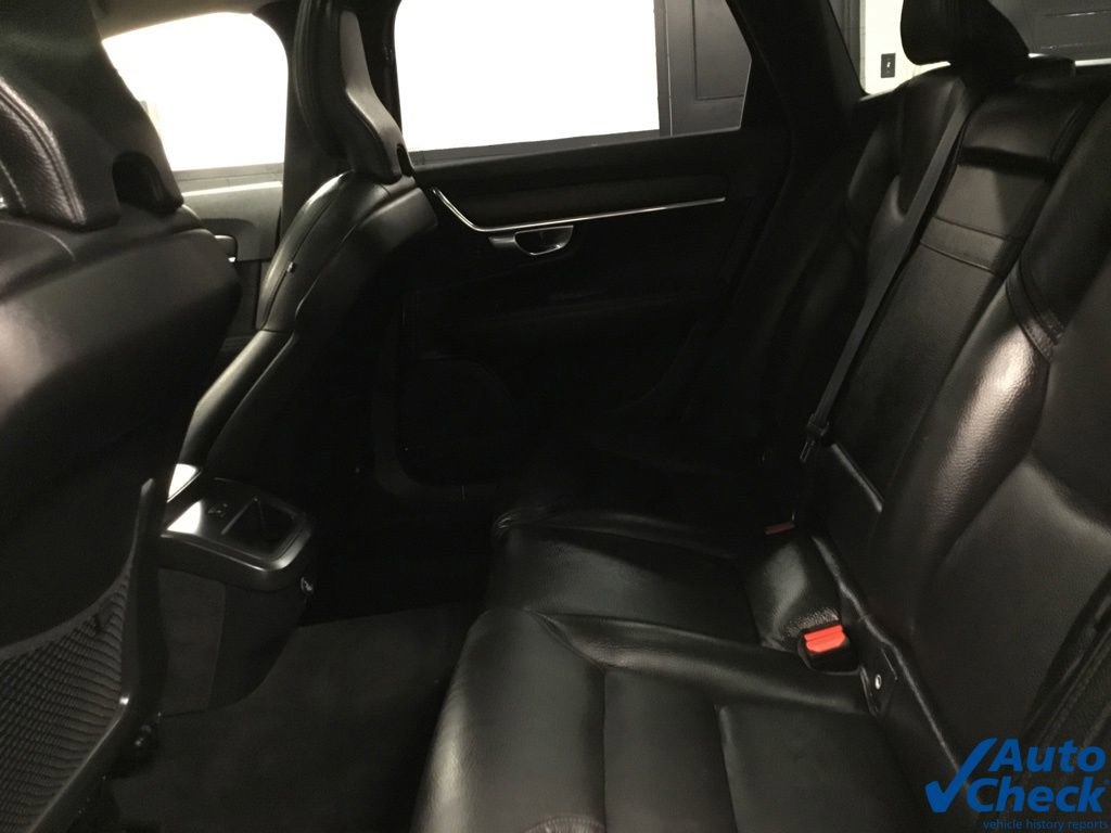 Used 2020 Volvo V90 T6 Cross Country image 29