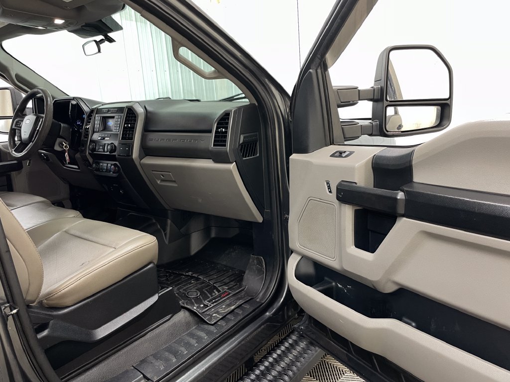 Used 2020 Ford F250 XL w/ Power Equipment Group RWD image 34