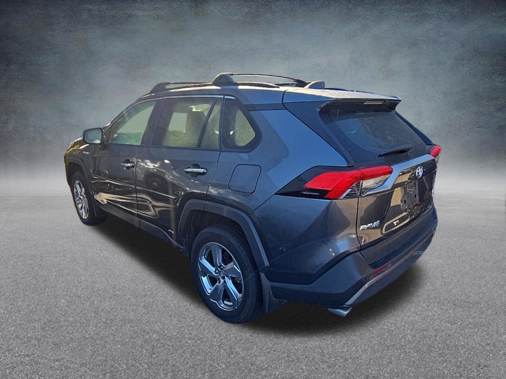 Used 2020 Toyota RAV4 Limited AWD/4WD image 6