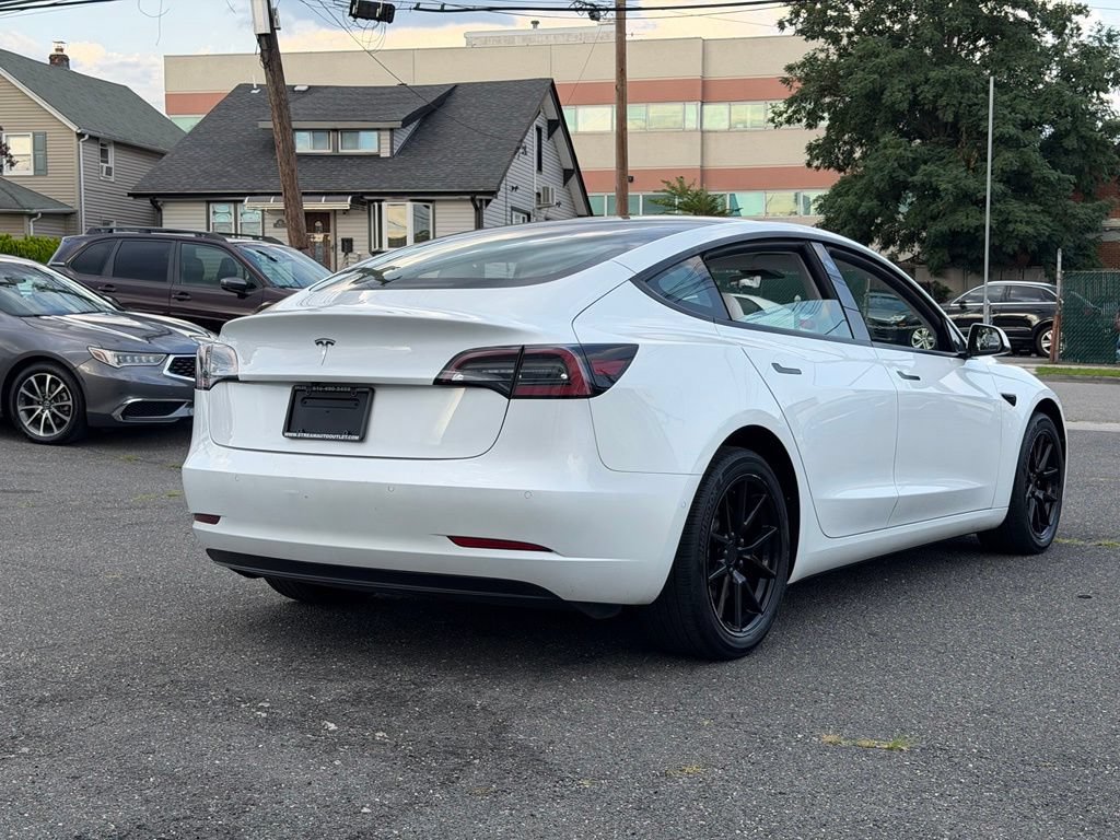 Used 2022 Tesla Model 3 RWD image 8
