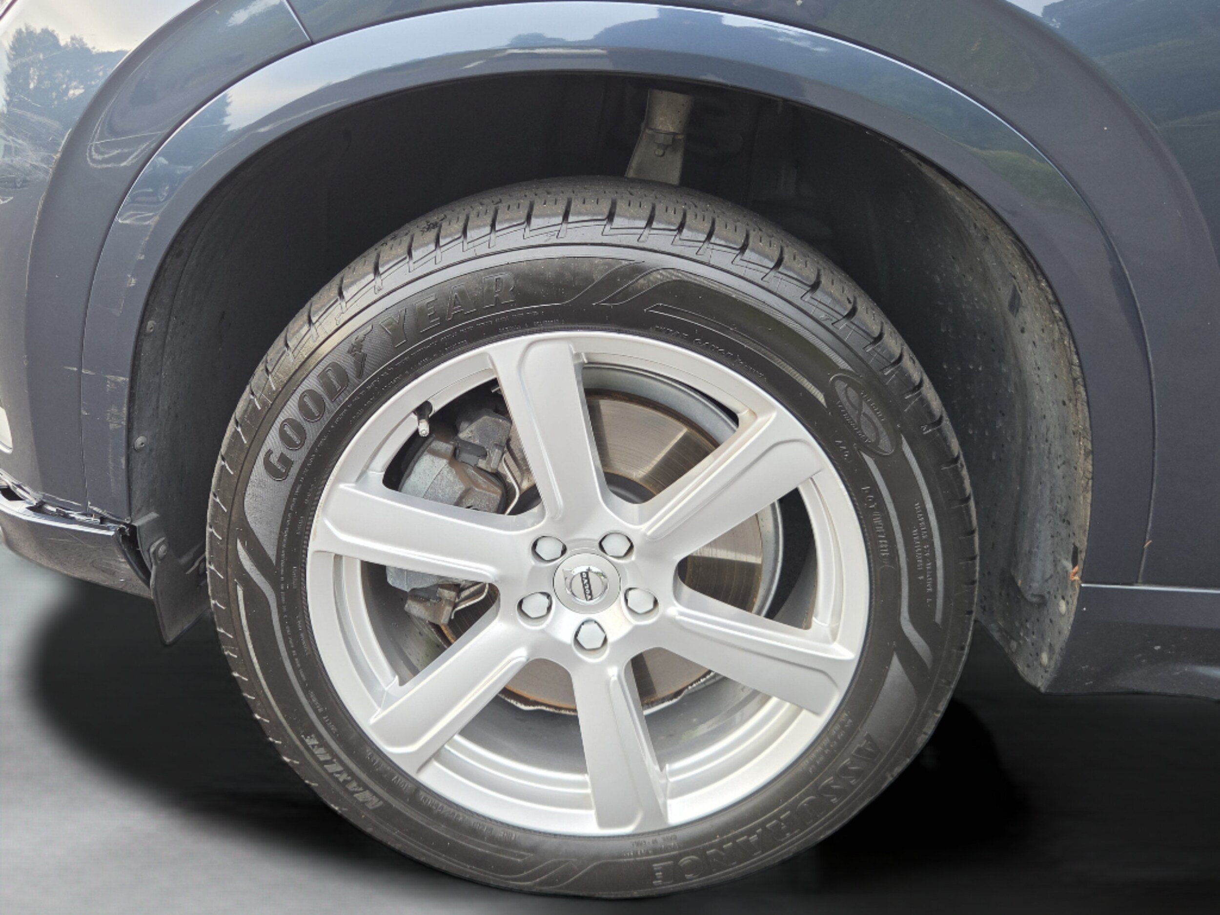 Used 2020 Volvo XC90 T6 Momentum AWD/4WD image 30