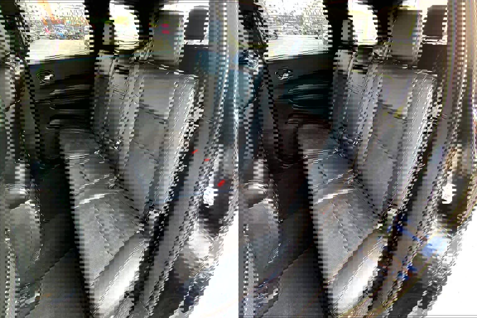 Used 2022 Dodge Durango GT image 41