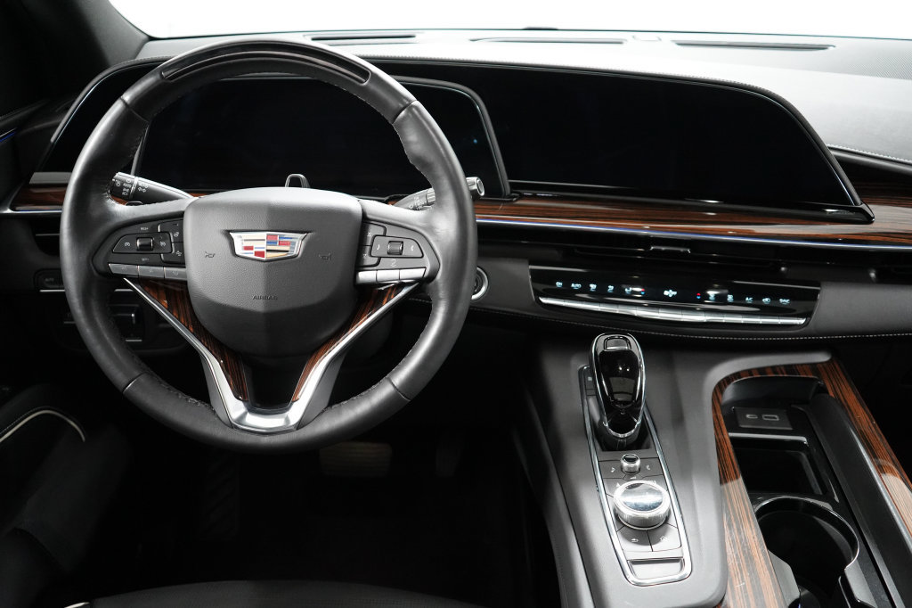 Used 2023 Cadillac Escalade Premium Luxury w/ LPO, Radiant Package AWD/4WD image 13