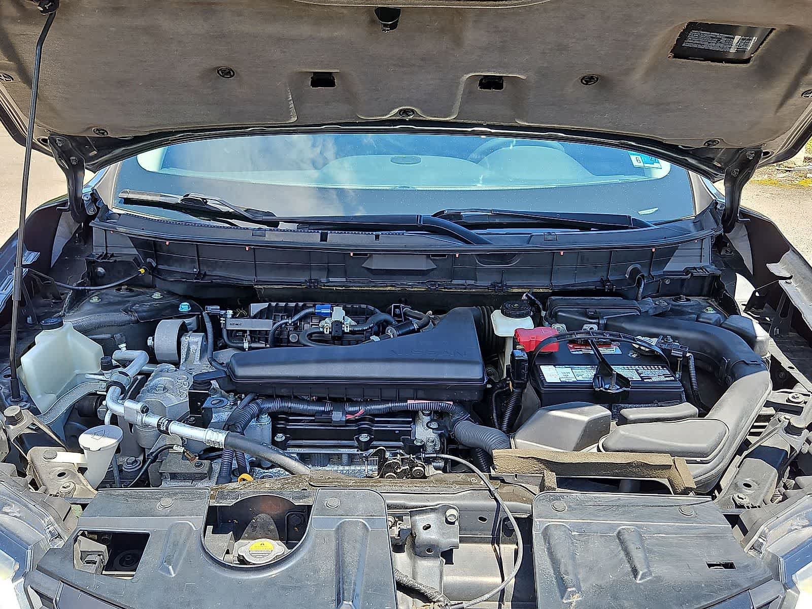 Used 2018 Nissan Rogue SV w/ Premium Package FWD image 35