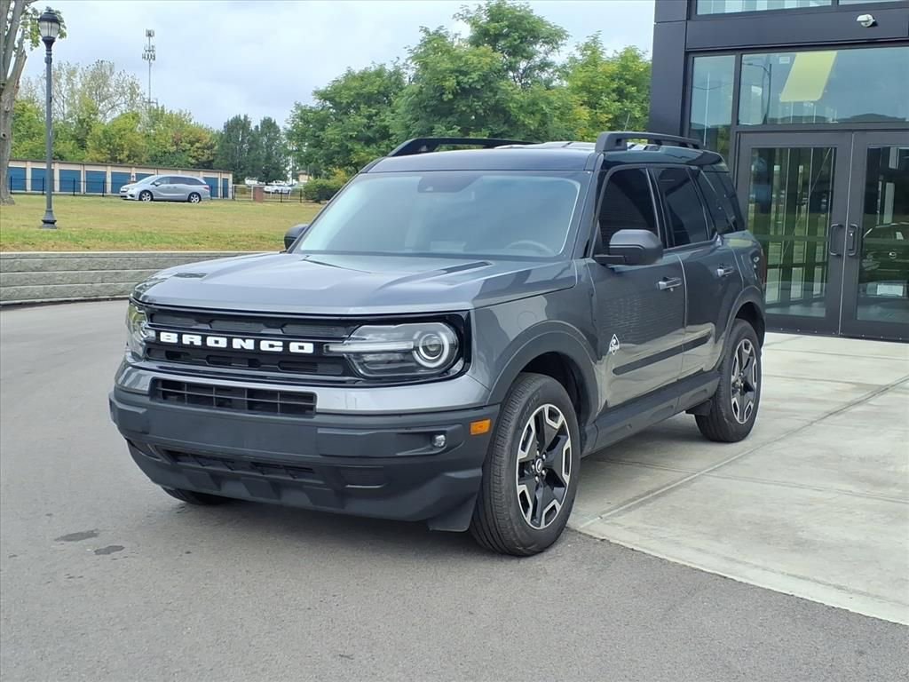 Used 2024 Ford Bronco Sport Outer Banks image 3