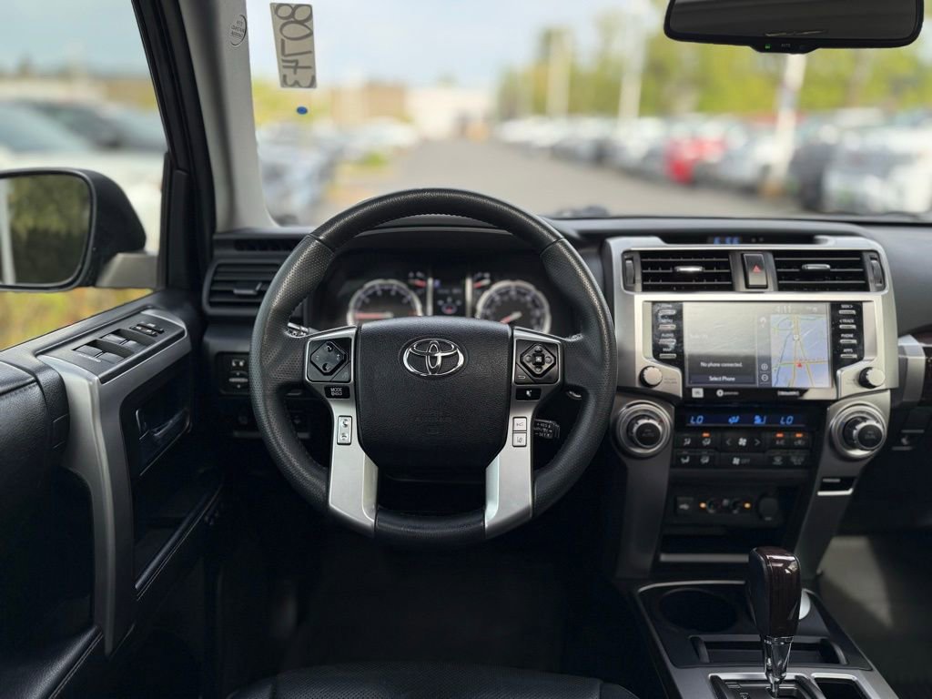 Used 2022 Toyota 4Runner Limited AWD/4WD image 24