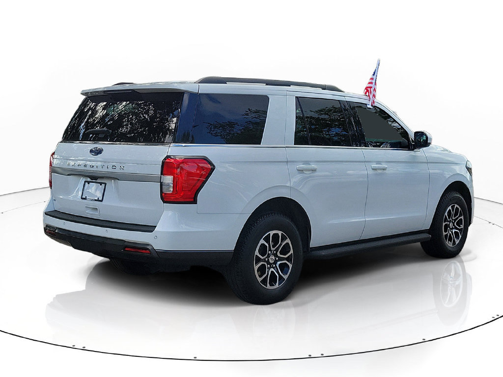 Certified 2023 Ford Expedition XLT RWD image 3