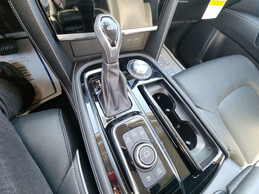 Used 2024 INFINITI QX80 Premium Select w/ Cargo Package image 19