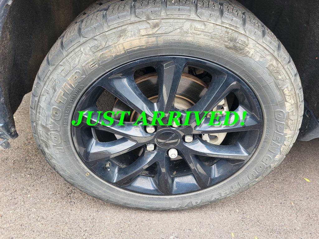 Used 2017 Dodge Durango R/T w/ Trailer Tow Group IV AWD/4WD image 4