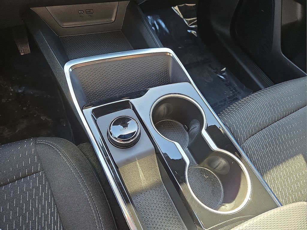 Used 2026 Chevrolet Equinox LT image 28