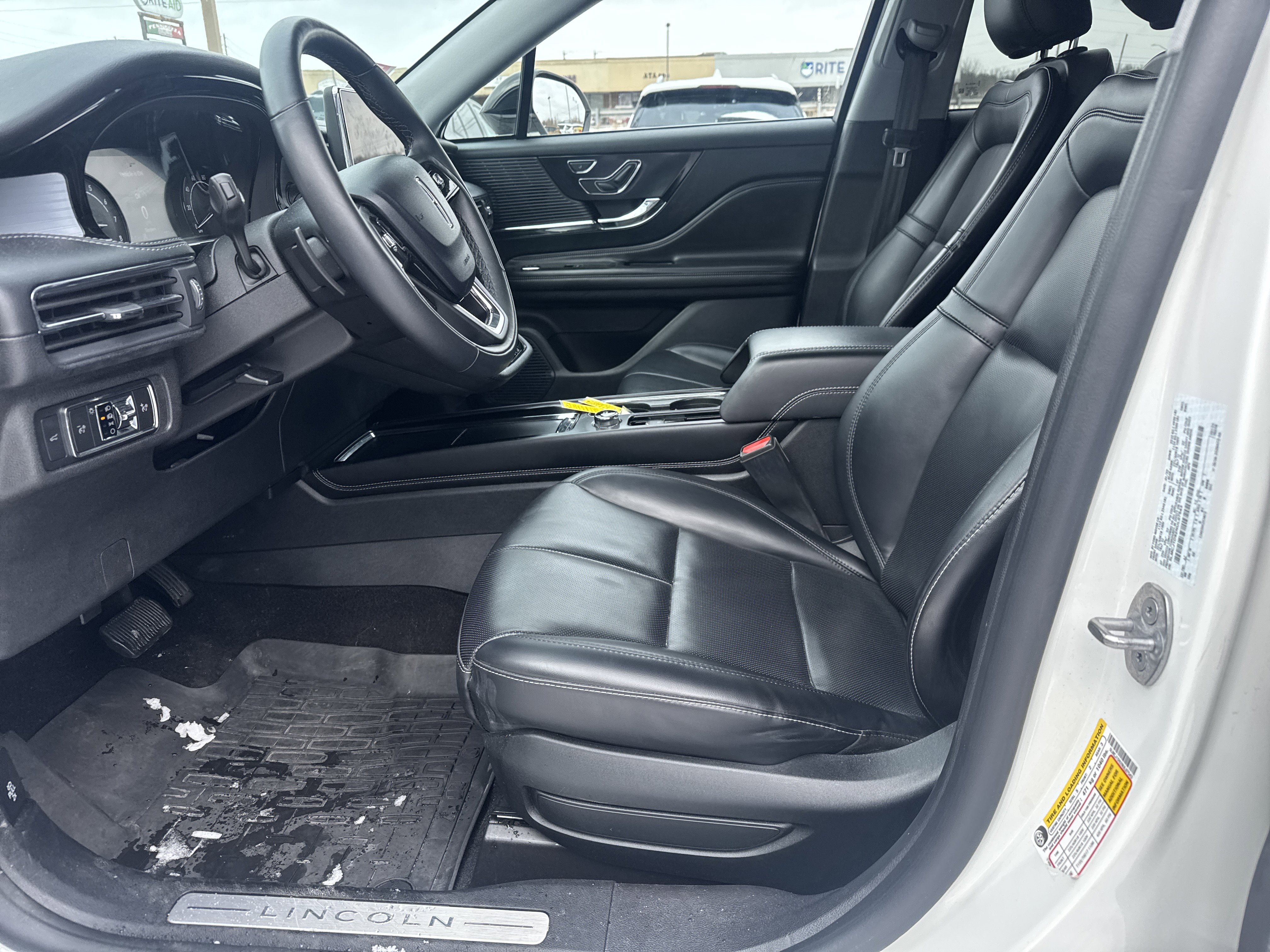 Used 2022 Lincoln Corsair AWD w/ Equipment Group 101A image 12