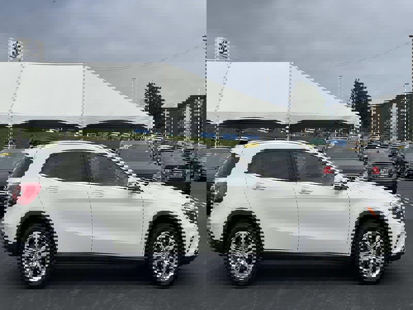 Used 2017 Mercedes-Benz GLA 250 4MATIC image 8