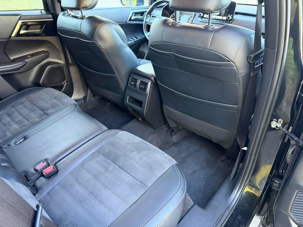Used 2024 Mitsubishi Outlander SE FWD image 23