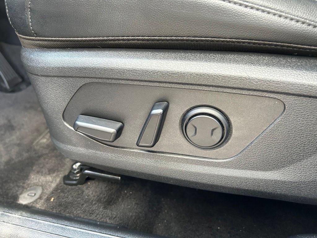 Used 2024 Kia Sportage EX FWD image 17