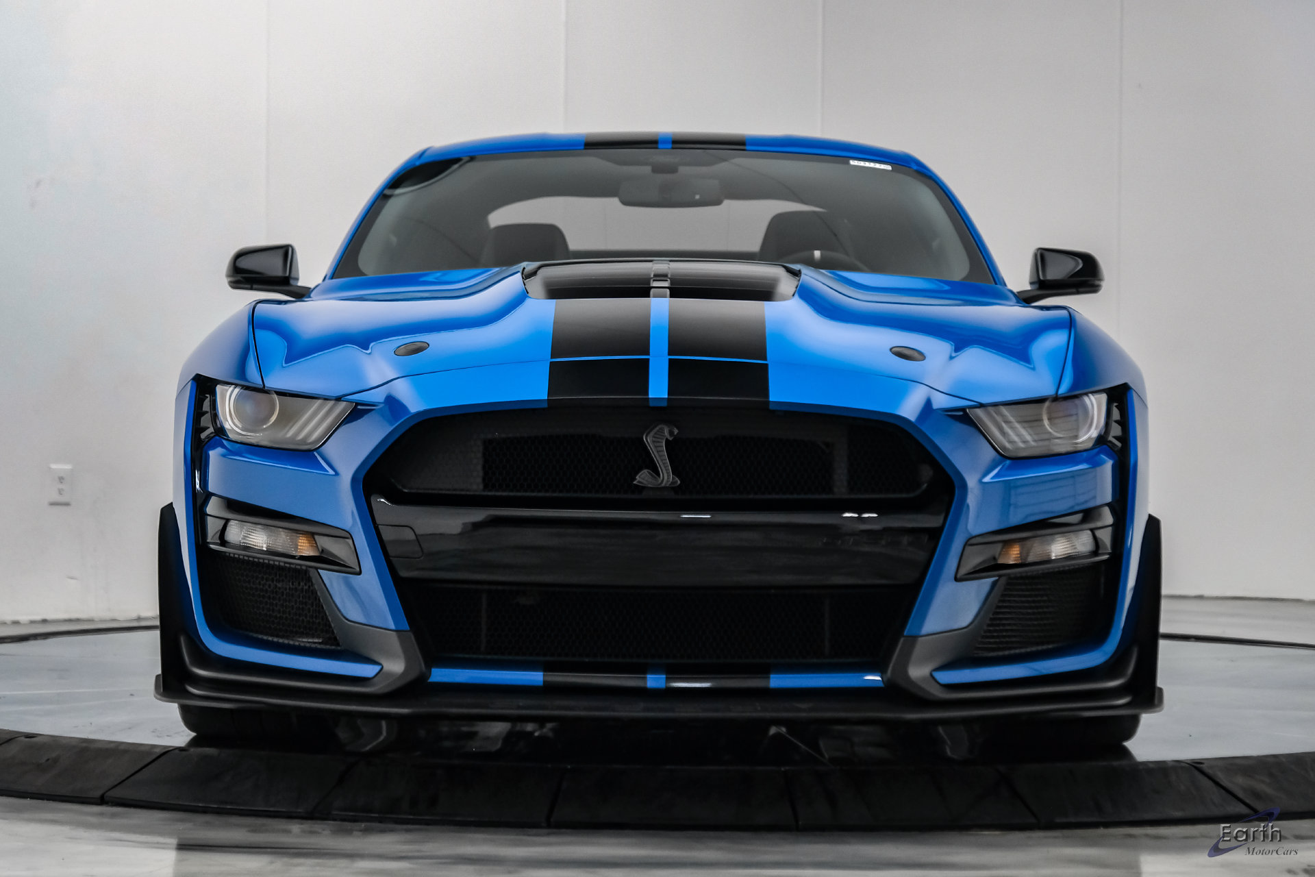 Used 2021 Ford Mustang Shelby GT500 w/ Carbon Fiber Track Pack RWD image 34