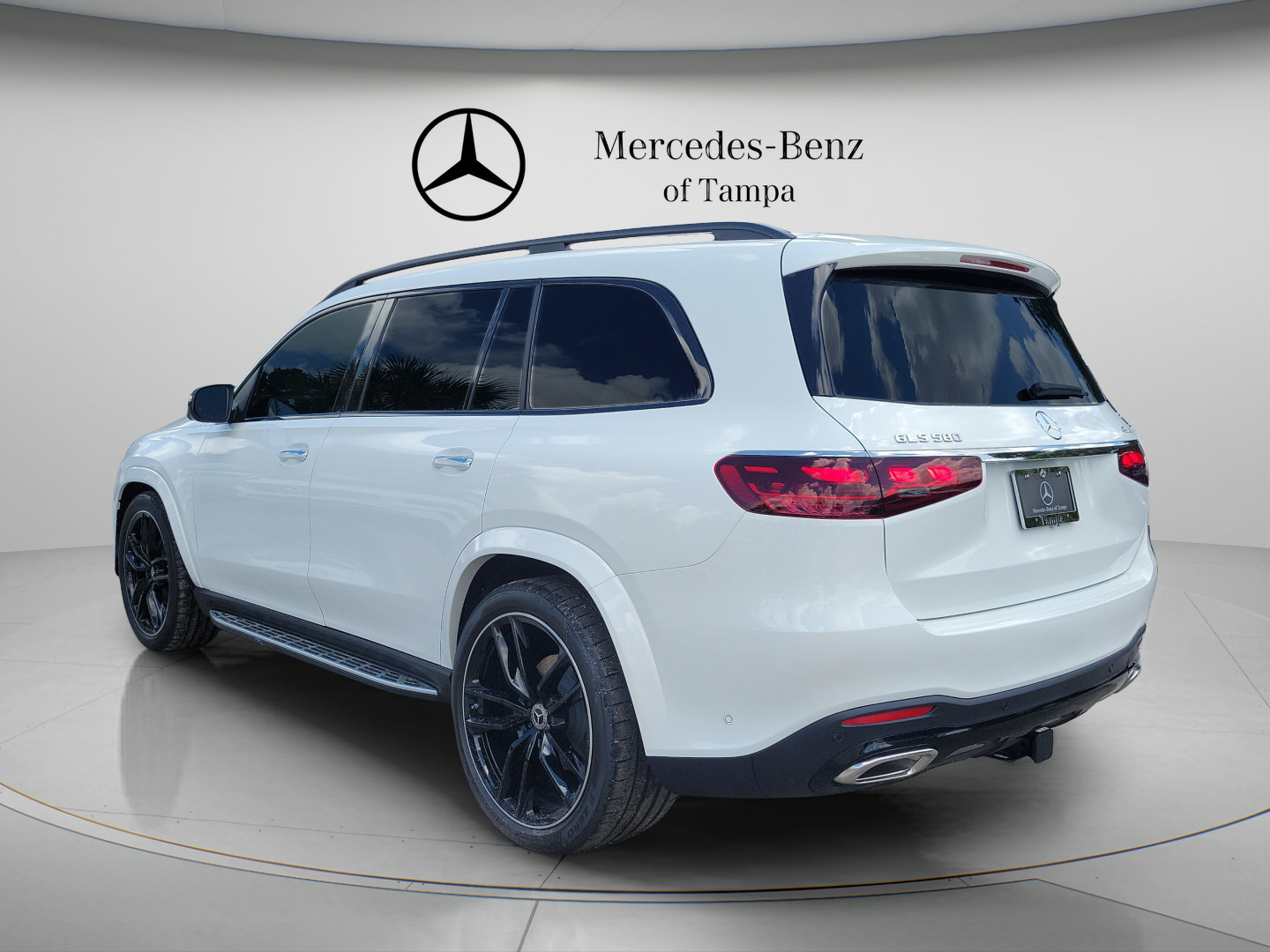 New 2026 Mercedes-Benz GLS 580 4MATIC image 2