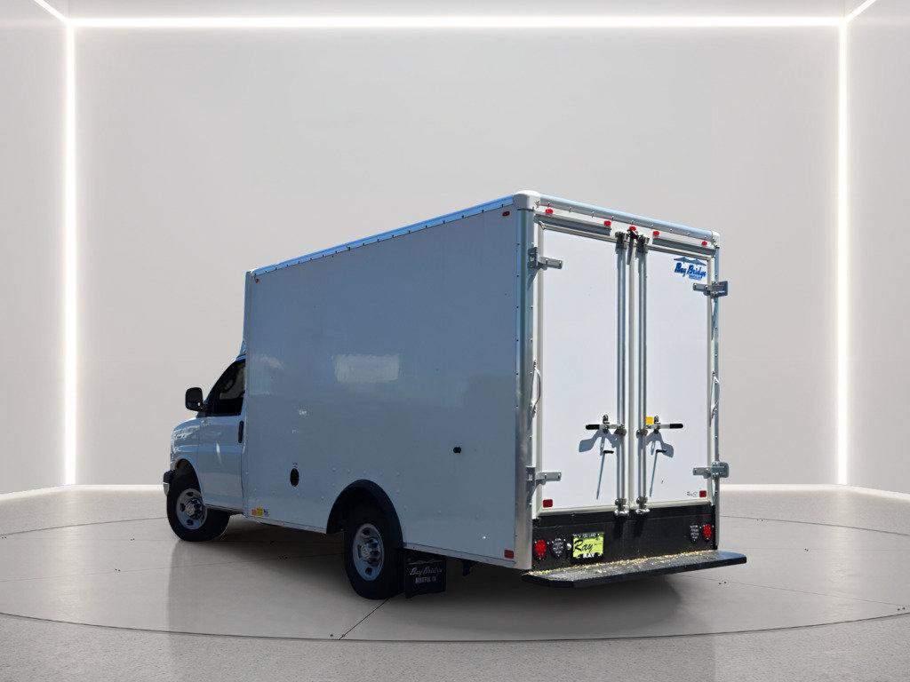 New 2026 Chevrolet Express 3500 w/ Power Convenience Package RWD image 4