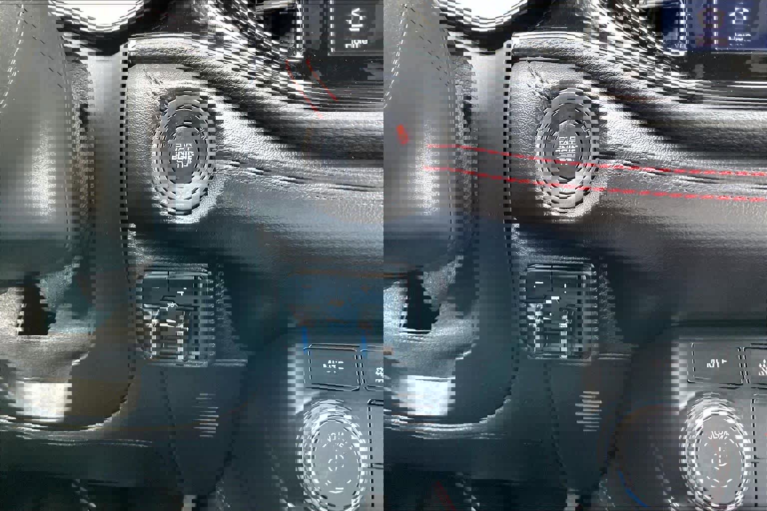 Used 2024 Dodge Durango GT image 36