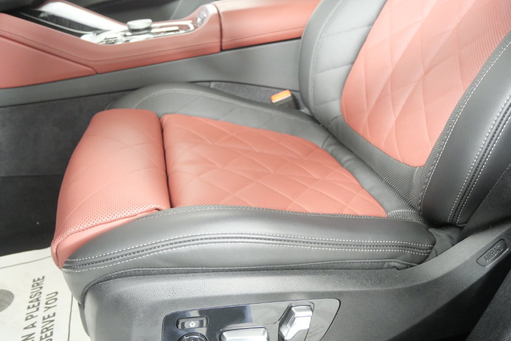 Certified 2026 BMW X6 M60i w/ Parking Assistance Package AWD/4WD image 11