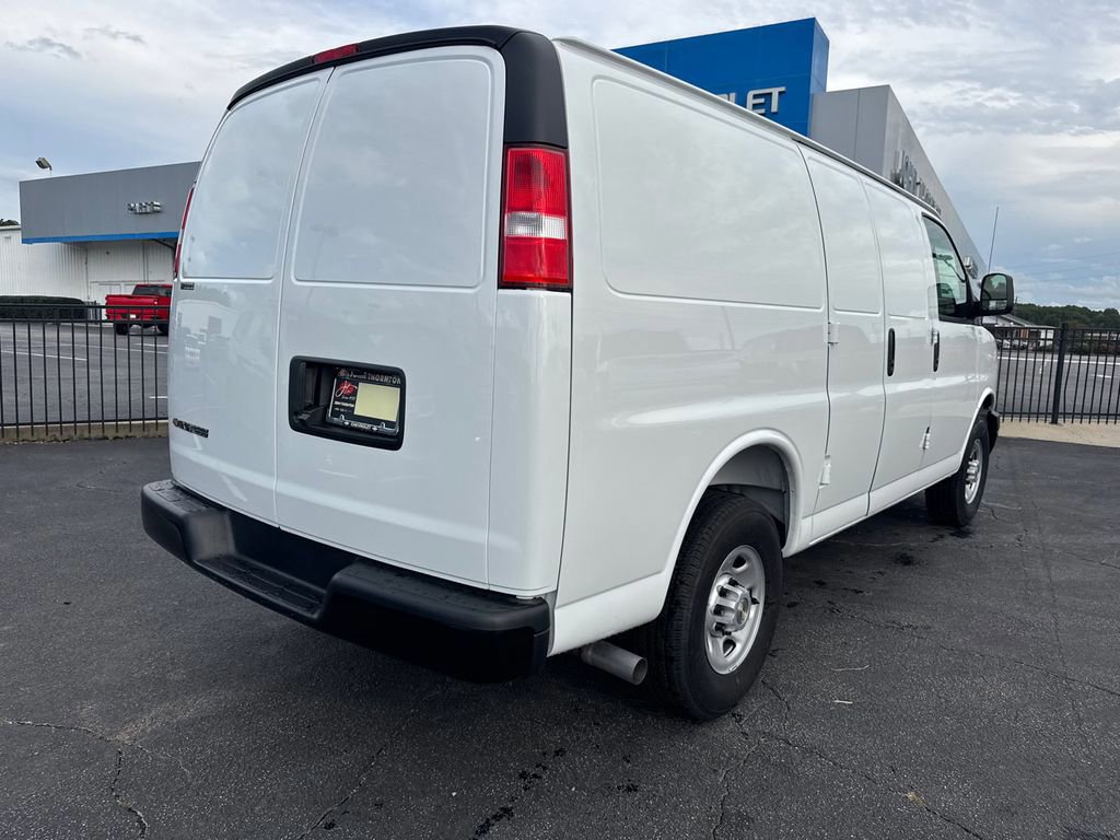 New 2025 Chevrolet Express 3500 w/ Driver Convenience Package RWD image 6