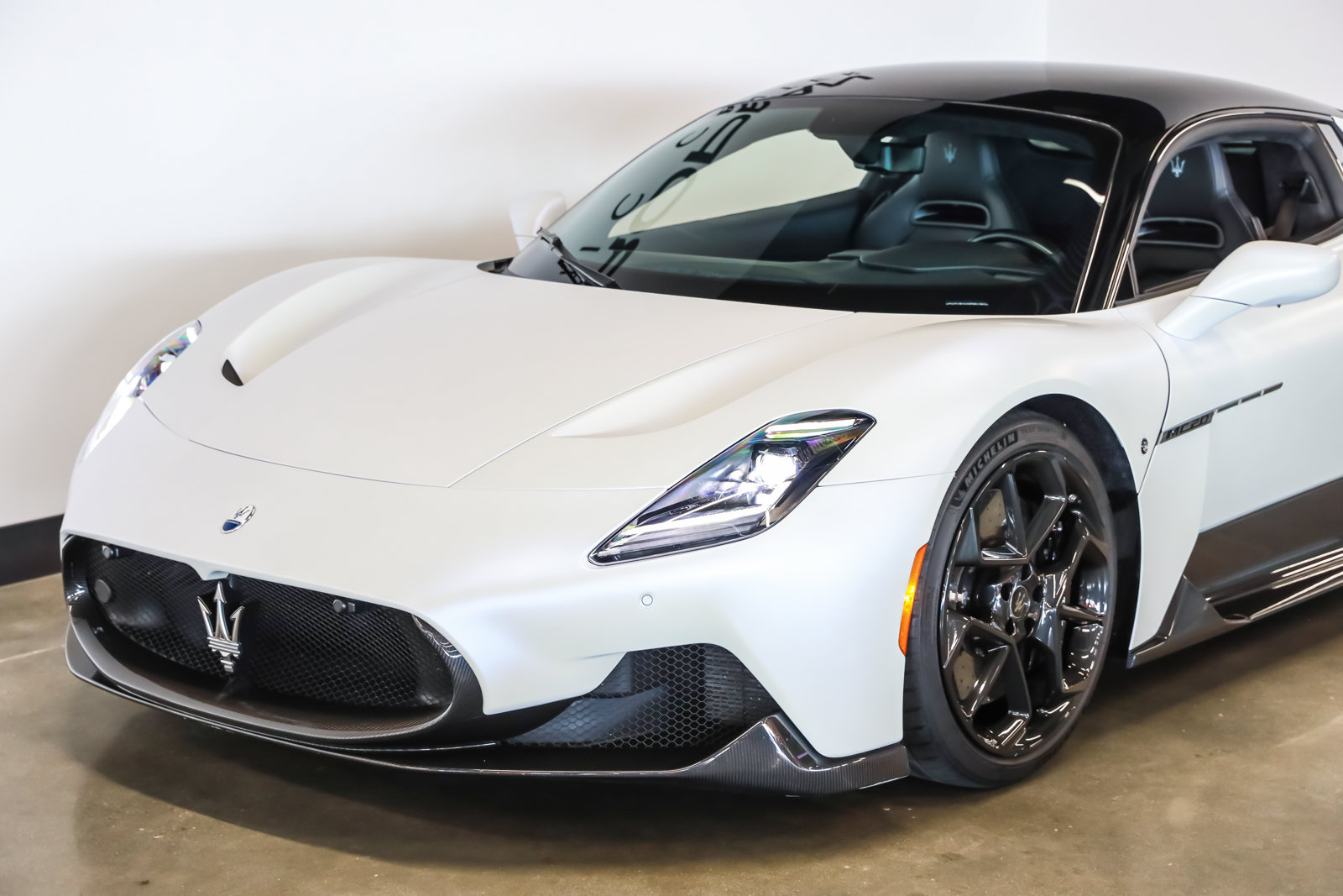 Used 2022 Maserati MC20 Coupe RWD image 25