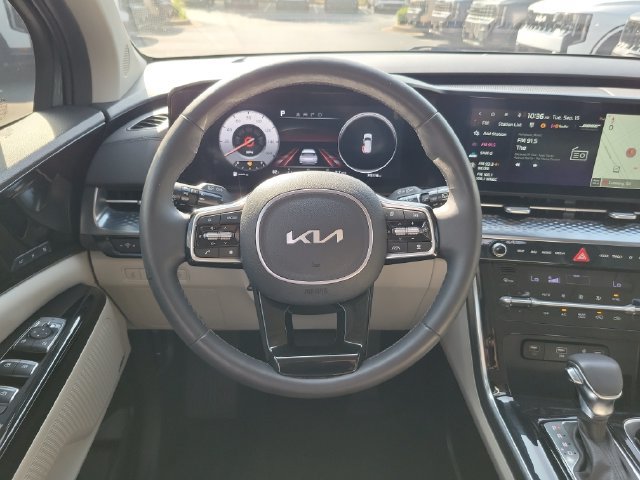 Used 2024 Kia Carnival SX Prestige FWD image 10