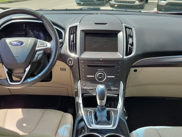 Used 2015 Ford Edge Titanium w/ Technology Package FWD image 21