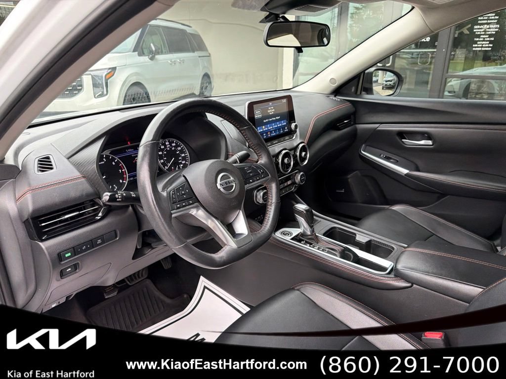Used 2023 Nissan Sentra SR w/ SR Premium Package FWD image 30