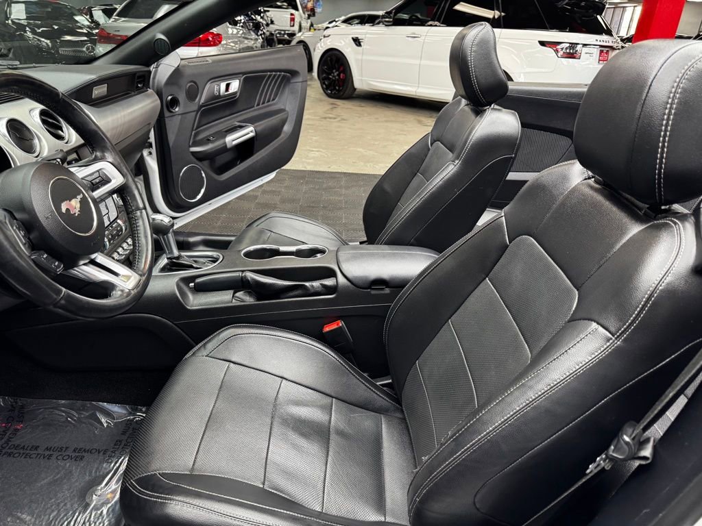 Used 2019 Ford Mustang Premium RWD image 34